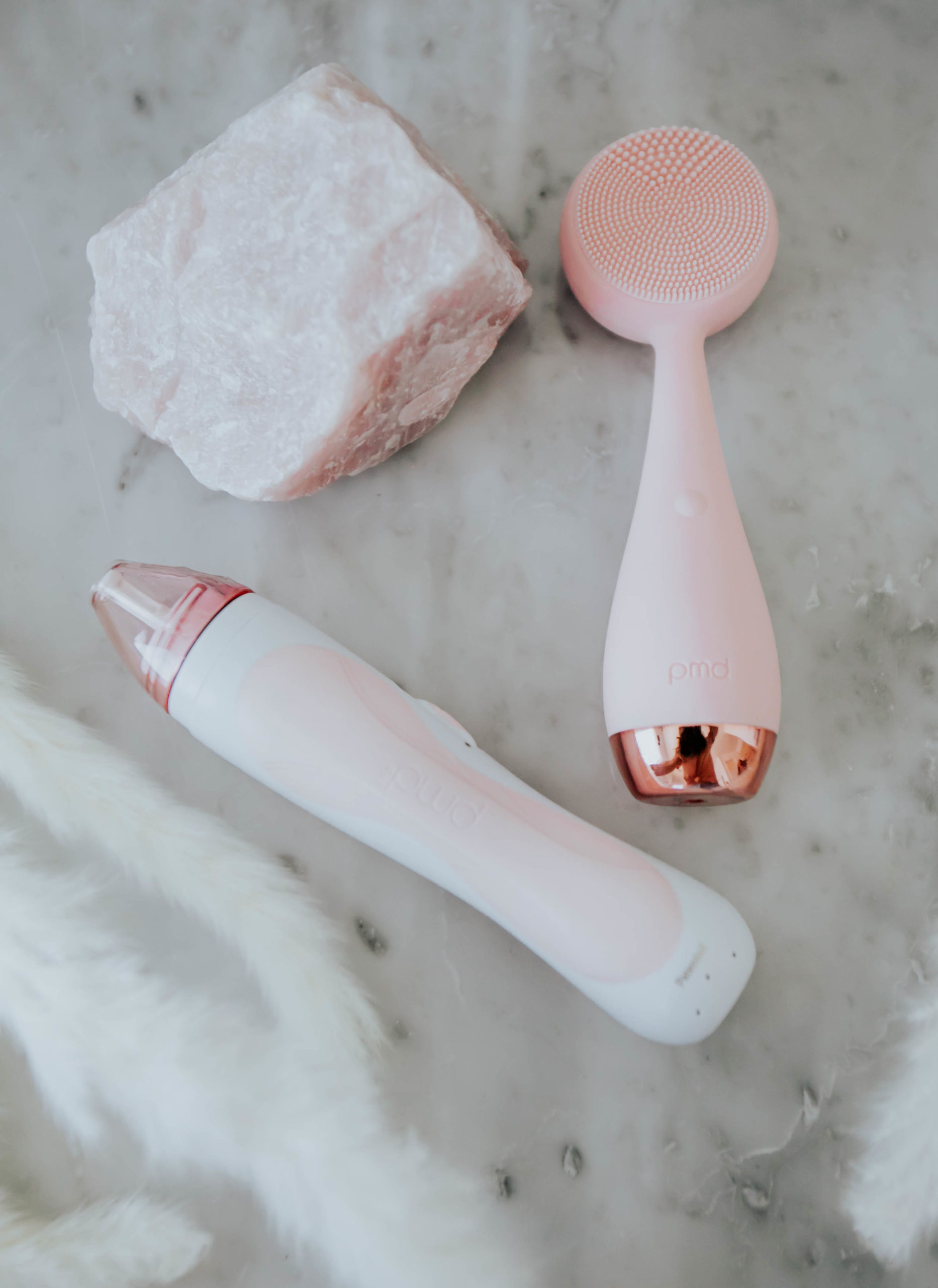 Reno bloggers, Emily Wieczorek and Ashley Zeal Hurd share their Our Favorite PMD Products featuring the Clean Pro RQ and Microdermabrasion tool. 