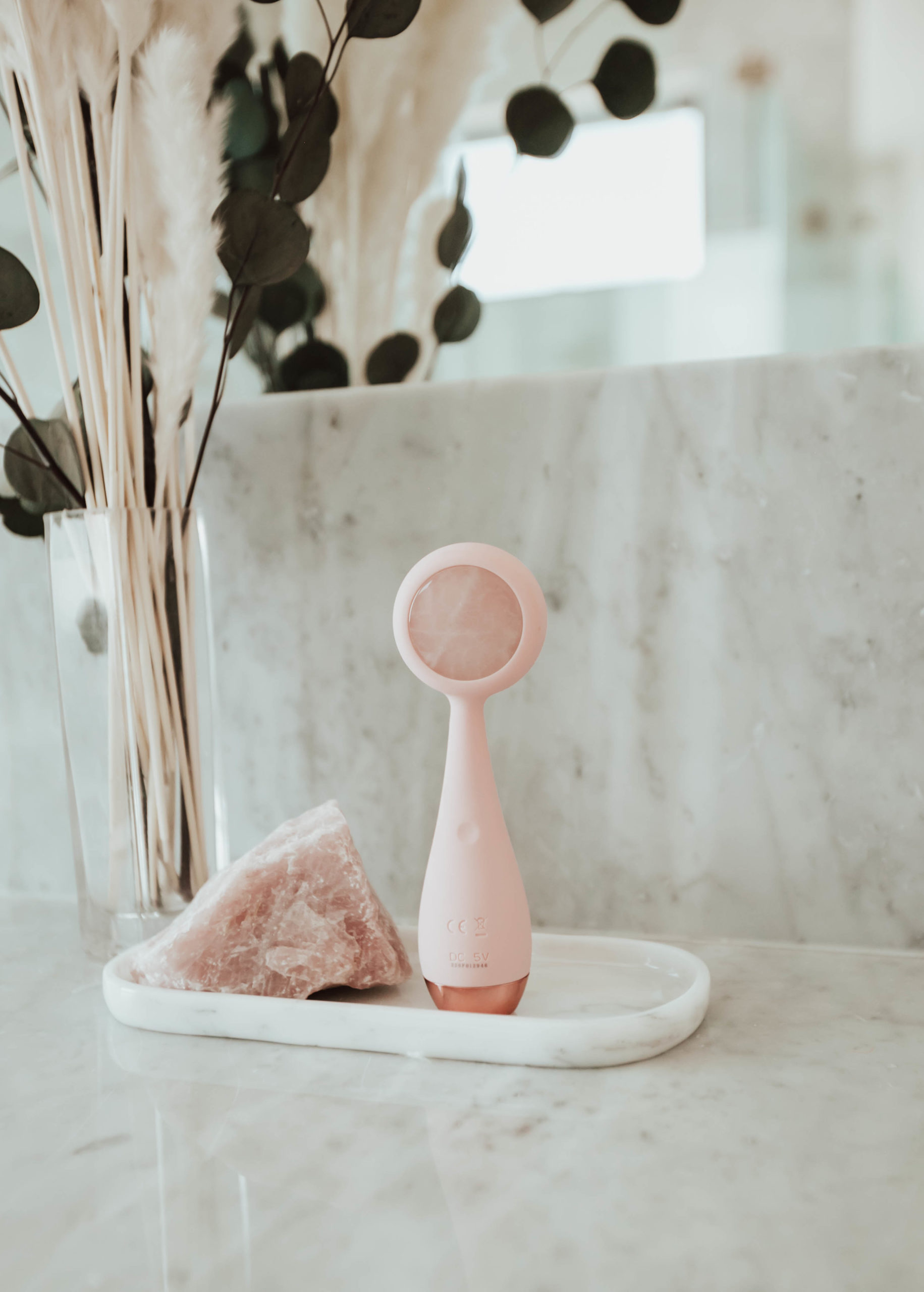 Reno bloggers, Emily Wieczorek and Ashley Zeal Hurd share their Our Favorite PMD Products featuring the Clean Pro RQ and Microdermabrasion tool. 