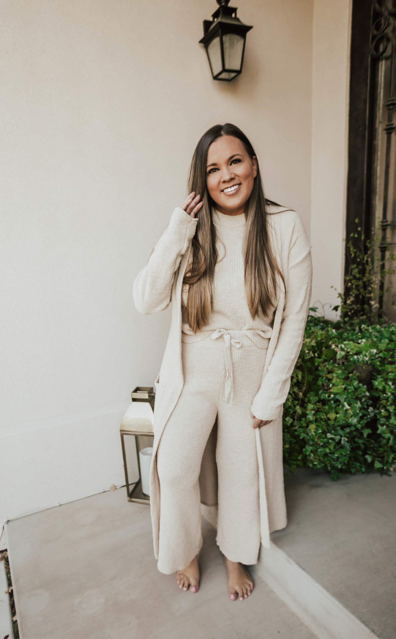 Reno blogger, Ashley Zeal Hurd, from The Ashley & Emiily blog shares ten random things she's loving lately. She's covering fashion, beauty & more!