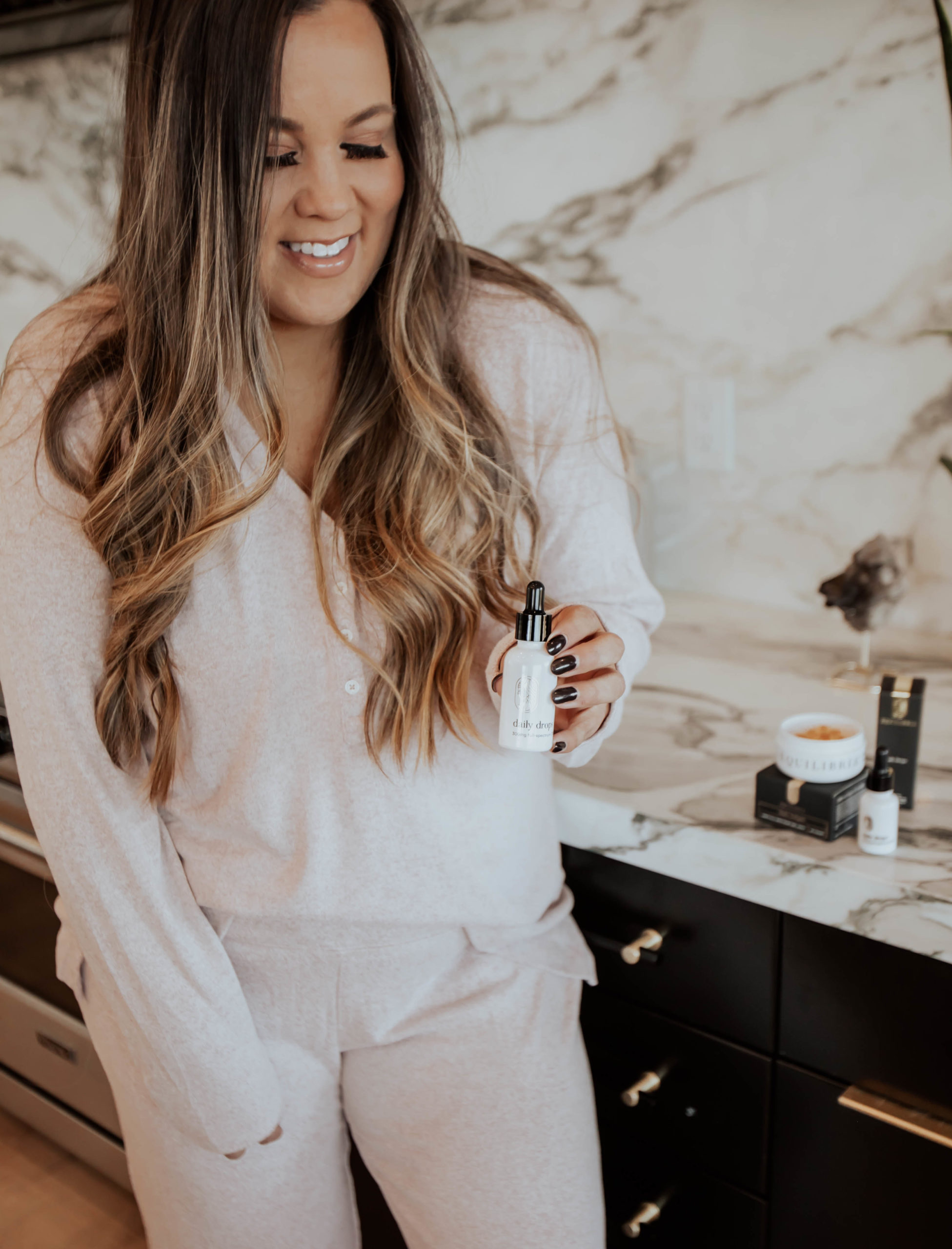 Reno blogger, Ashley Zeal Hurd, from The Ashley and Emily Blog shares "My Anxiety Story" and how she uses Equilibria CBD to cope. 