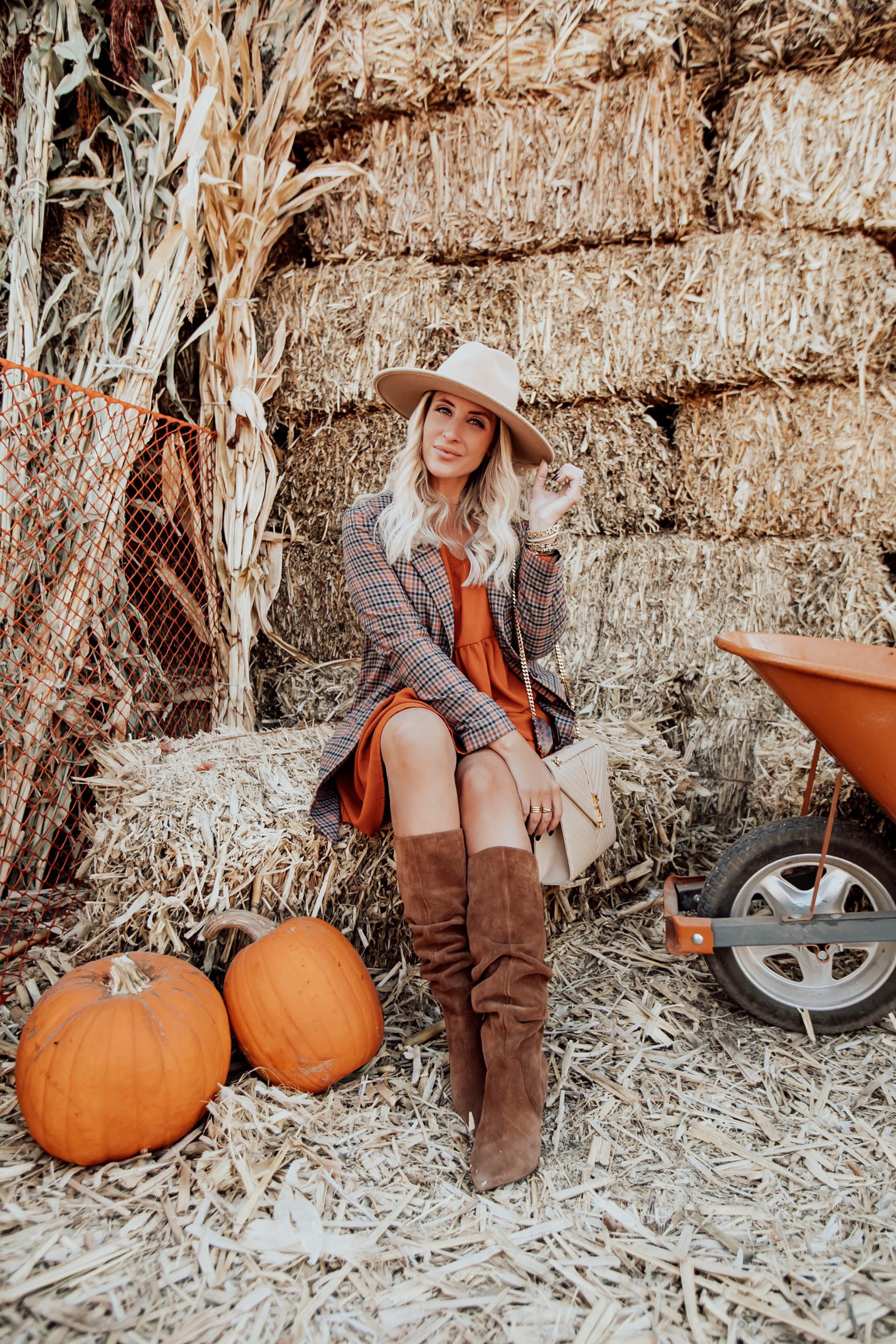 Emily Farren Wieczorek of The Ashley and Emily blog shares her September Amazon Favorites - sweaters, dresses, and a car trash can! 