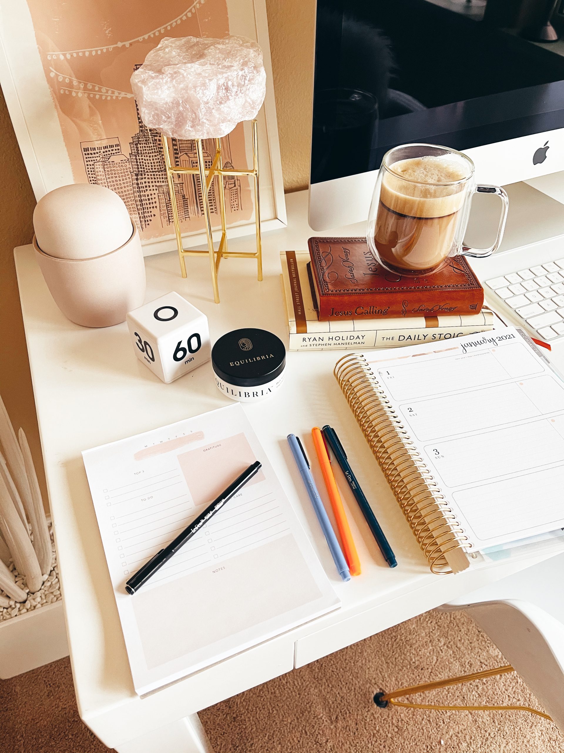 Reno blogger, Ashley Zeal Hurd, from The Ashley and Emily blog shares all of her productivity tips for the new year. 