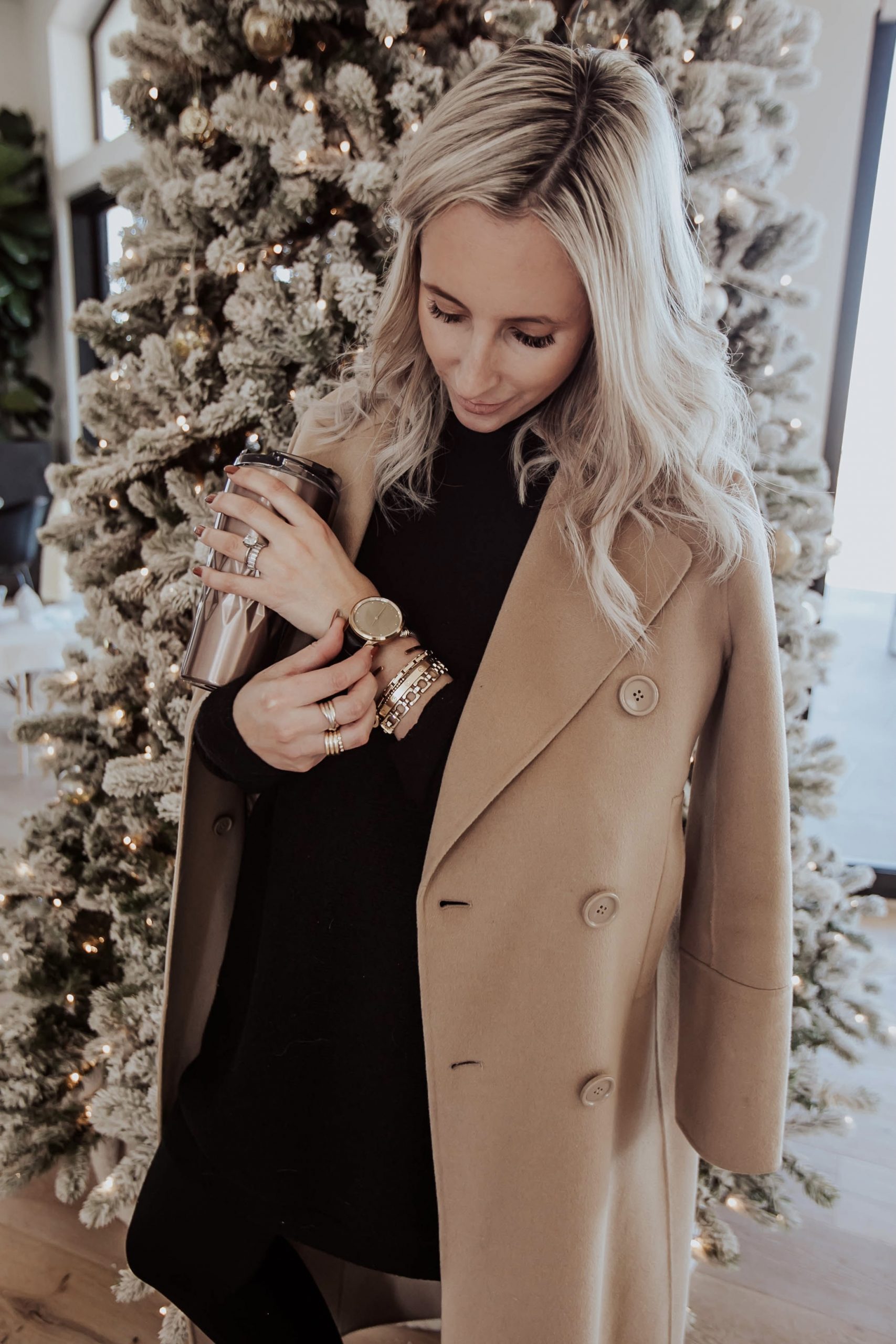 Ashley and Emily of The Ashley and Emily blog, share why you should give the gift of Garmin this December. They are our favorite smartwatches.