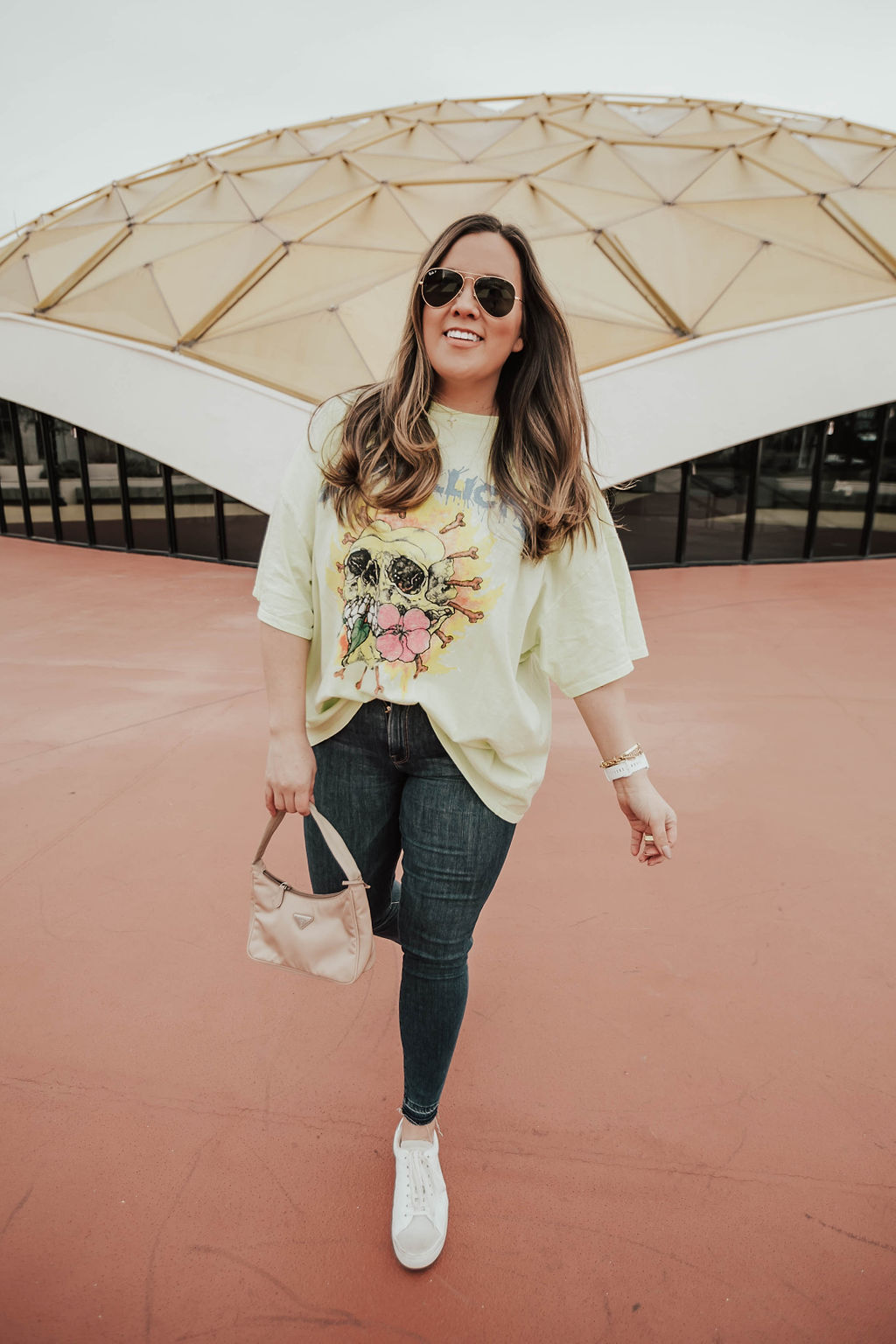 Reno blogger, Ashley Zeal Hurd from the Ashley and Emily blog shares the best graphic tees for spring at all price points. 