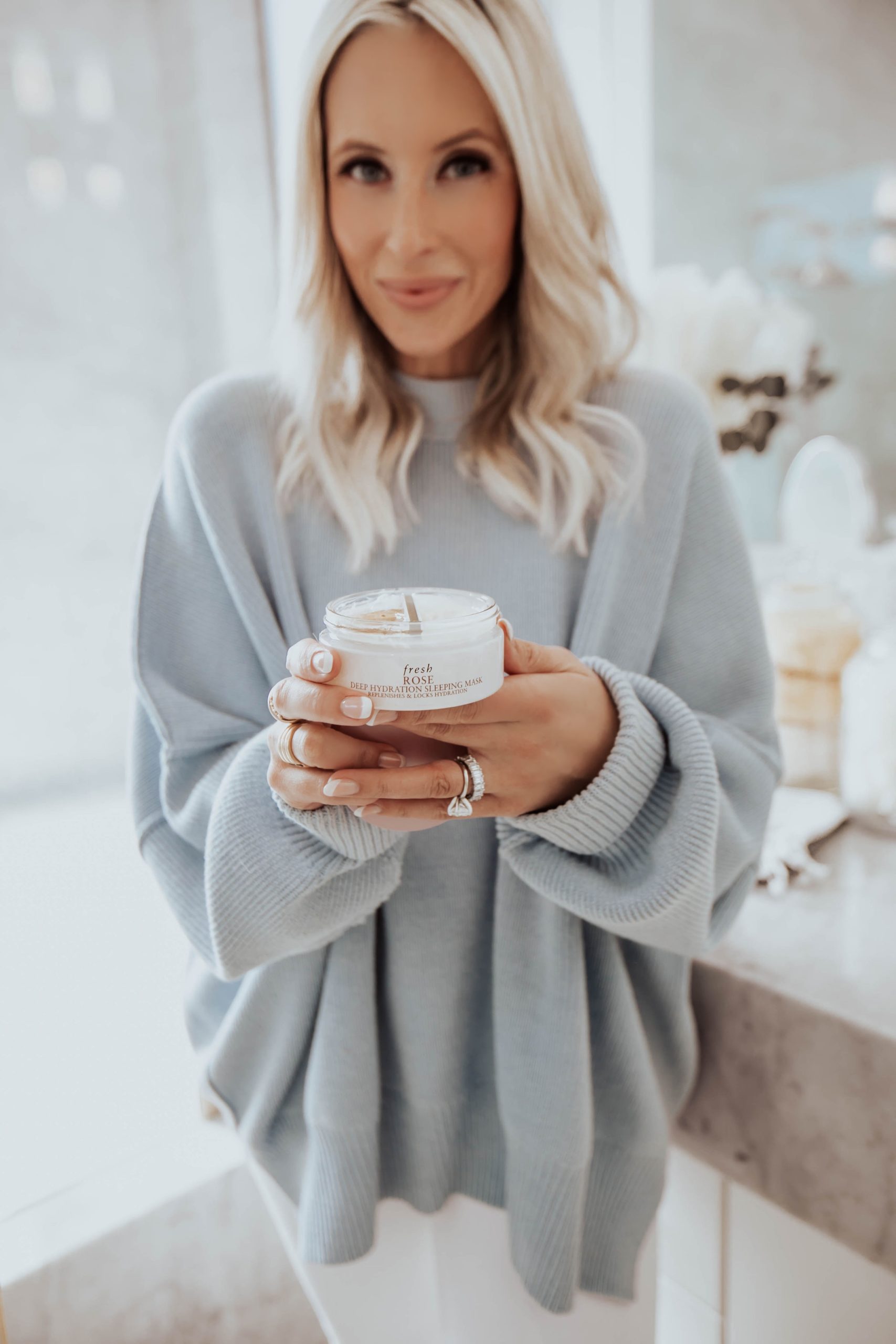 Reno blogger, Emily Wieczorek, from The Ashley and Emily blog shares Emily's Spring Beauty Edit, all the best spring products from Nordstrom. 