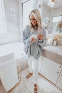 Reno blogger, Emily Wieczorek, from The Ashley and Emily blog shares Emily's Spring Beauty Edit, all the best spring products from Nordstrom.