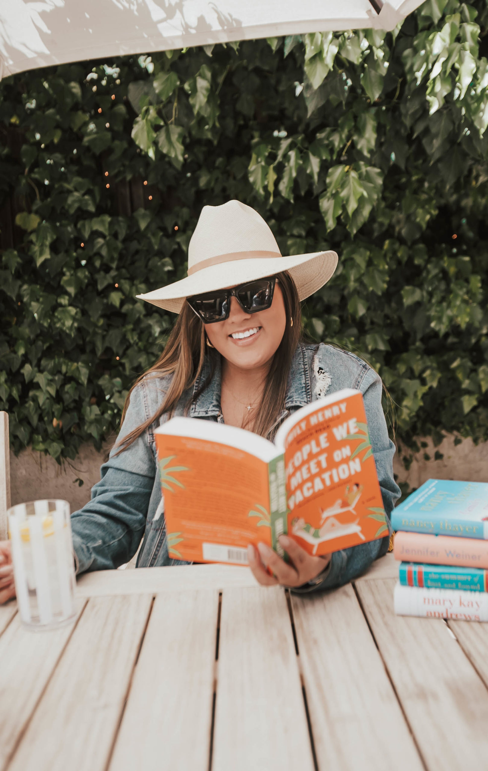 Reno blogger, Ashley Zeal Hurd, from The Ashley and Emily blog share her much anticipated list of books to read this summer. 
