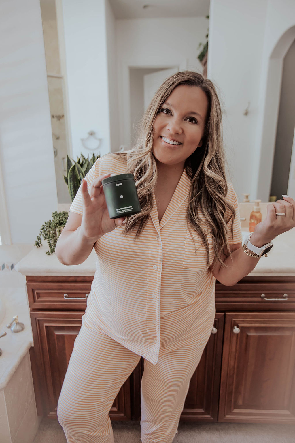Reno blogger, Ashley Zeal Hurd, from the Ashley and Emily blog shares Ashley's Daily Supplements - what she takes every day! 